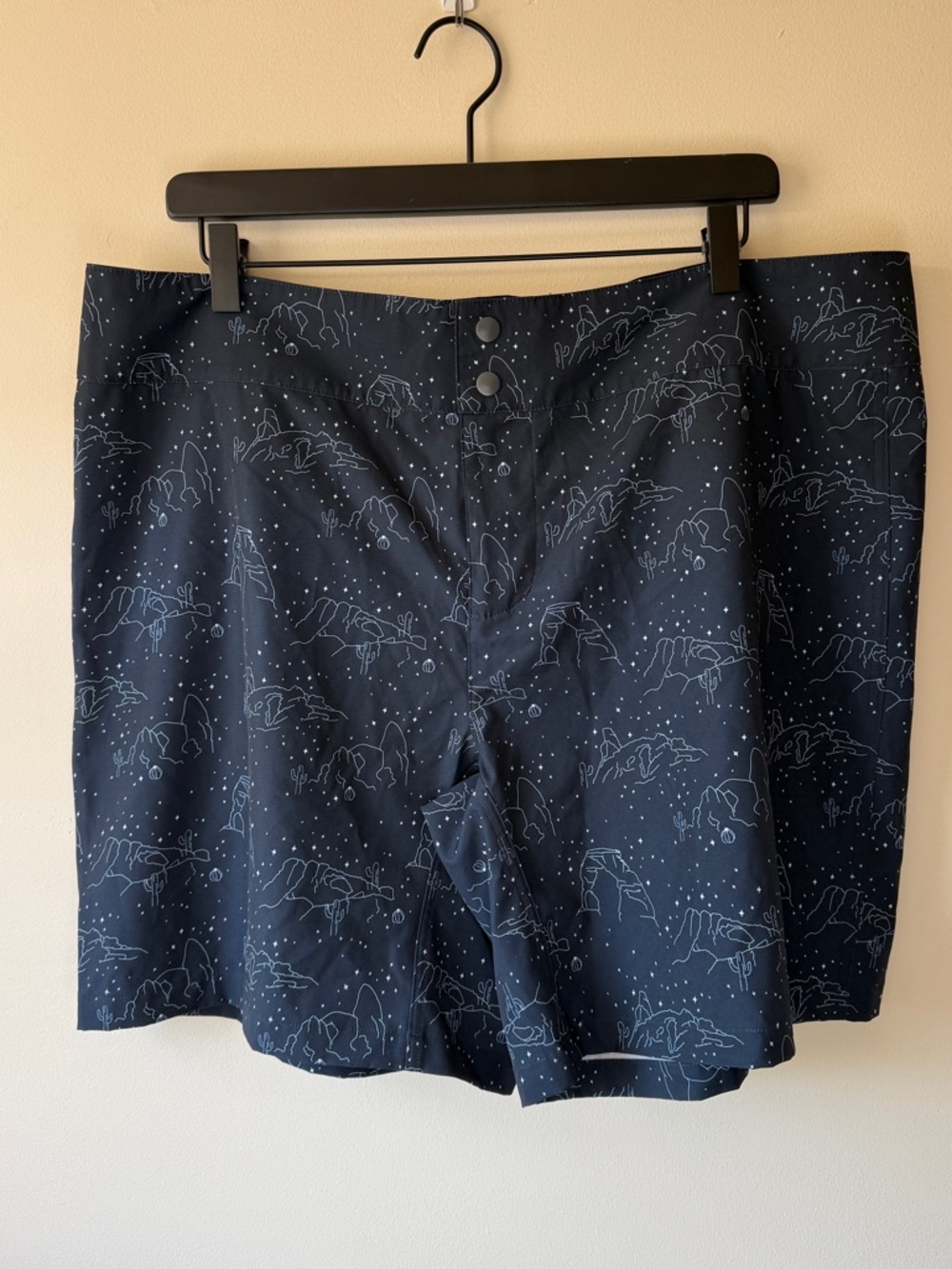 Wild Rye Ruby Mountain Bike Shorts Women Size 16 Desert Stars Cycling Zip Pocket